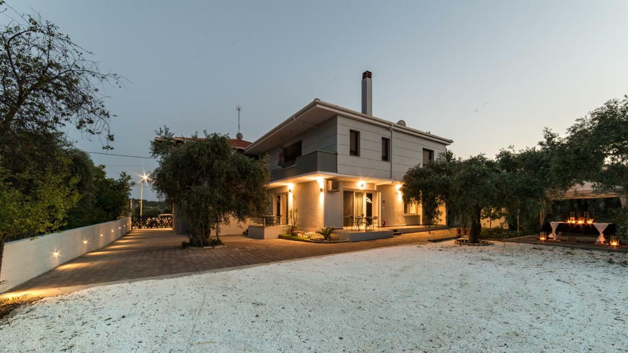 Apartment Oinoelia Luxury & *